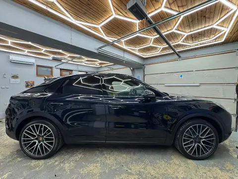 Paint Protection Film pe caroserie premium, suprafață fără defecte vizibile, Criss Wrap lângă București — cadru 80.