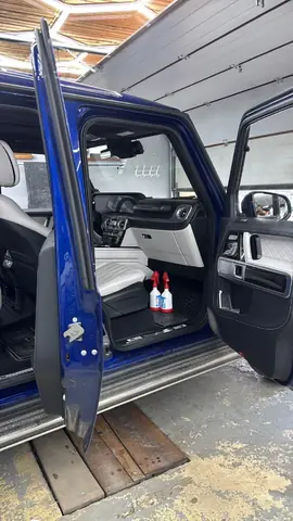 Folie PPF protecție vopsea, cadru vertical după aplicare PPF, lucrare 85 în atelierul Criss Wrap Bragadiru.
