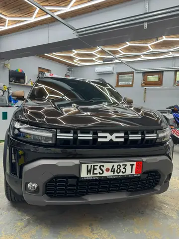 Folie PPF protecție vopsea, cadru vertical după aplicare PPF, lucrare 97 în atelierul Criss Wrap Bragadiru.