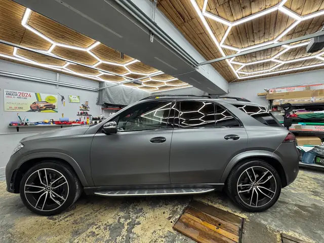Colantare auto — lucrare Criss Wrap Bragadiru