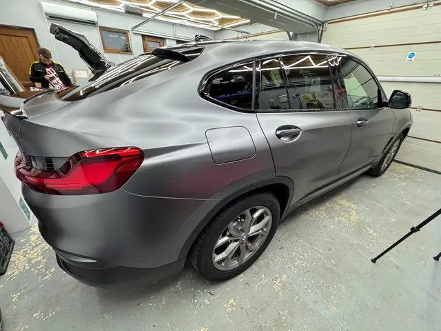Colantare auto — lucrare Criss Wrap Bragadiru
